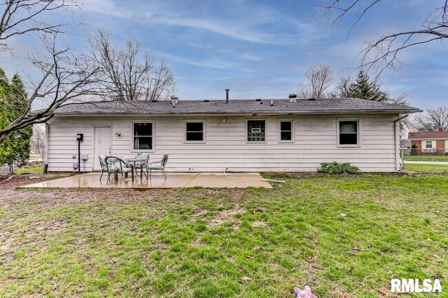 Building Photo - 228 Stutely Ln