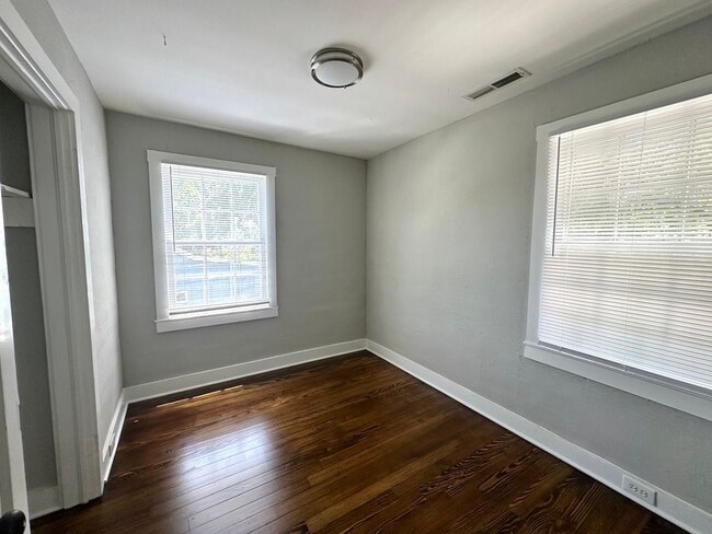 Building Photo - JUNE SPECIAL!!! $100 off per month -OR- 2n...