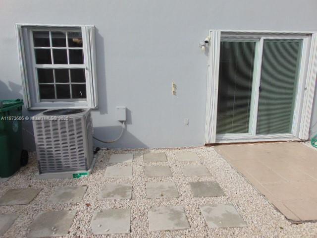 Building Photo - 1854 SW 81st Ln
