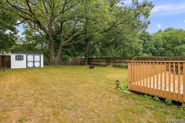 Building Photo - 836 Miller Ave