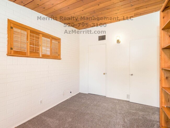Building Photo - Perfect 3 bdrm 2 bath home in quiet centra...