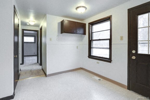 Building Photo - 3319 McKinley Pkwy