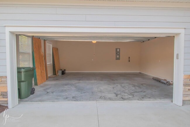 Building Photo - 1803 Wood Stork Dr