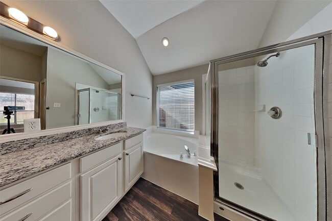 Building Photo - 22430 Bristolwood Ct