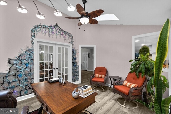 Building Photo - 6874 Caravan Ct