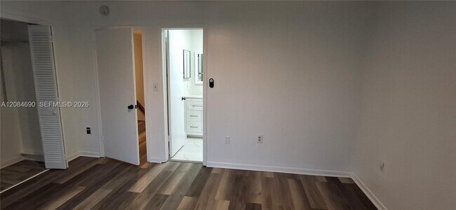 Building Photo - 6225 SW 136th Ct