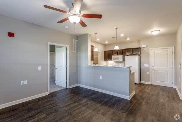 2BR, 1BA - 825 SF - Woodbine Meadows 55+