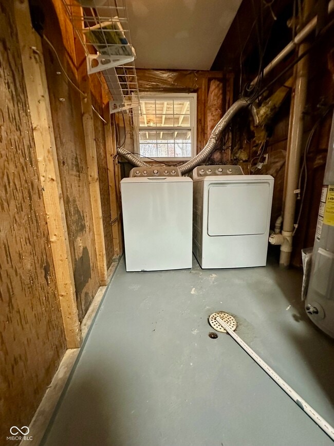 Building Photo - 5847 Lakeland Dr