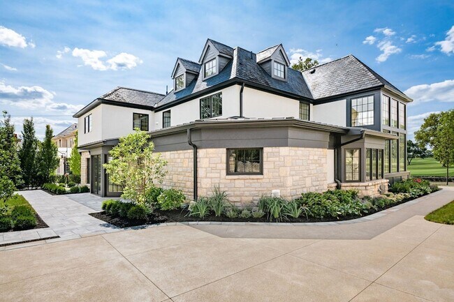 Building Photo - 2252 Club Rd