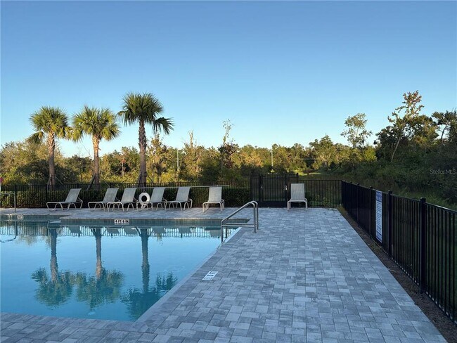 Building Photo - 3609 Spire Dr