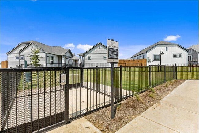 Building Photo - 8524 Creekfield Dr