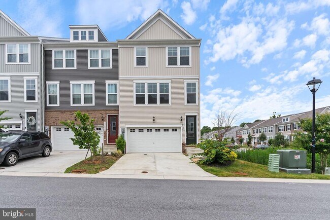 Building Photo - 23450 Sugar Pine Ln