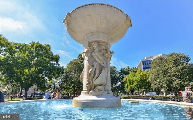 Beautiful Dupont Circle. - 2012 O St NW