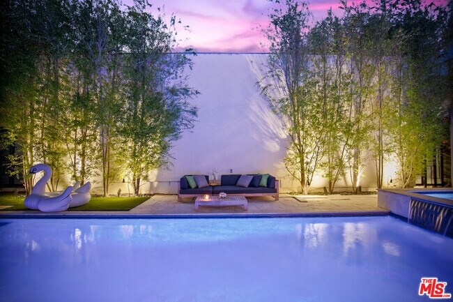 Building Photo - 1348 Morningside Wy