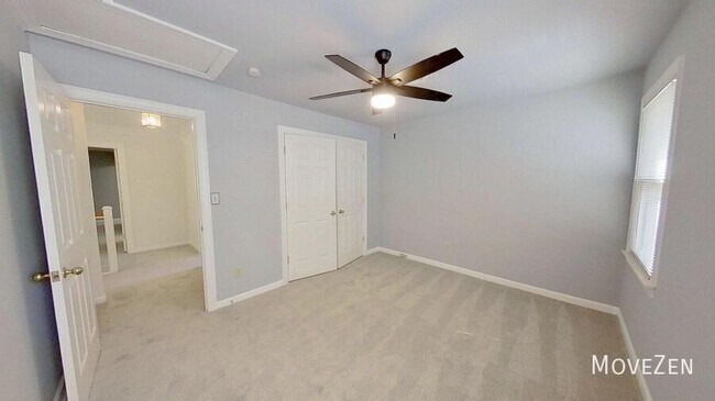 Building Photo - 2400 Tweedmore Ct