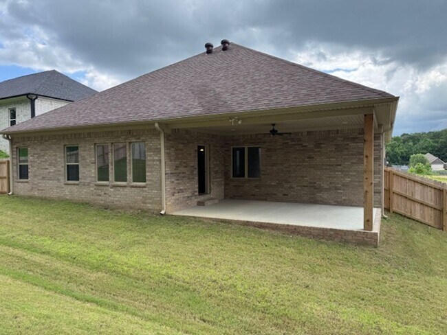 Building Photo - 5021 Springwood Cir