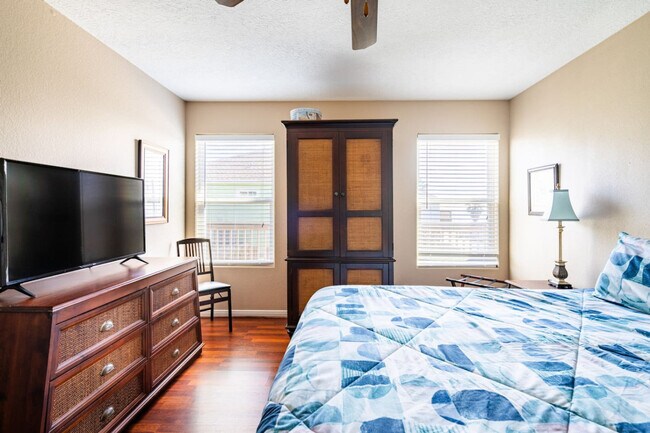 Building Photo - 820 Sandollar-SI ID1351282P