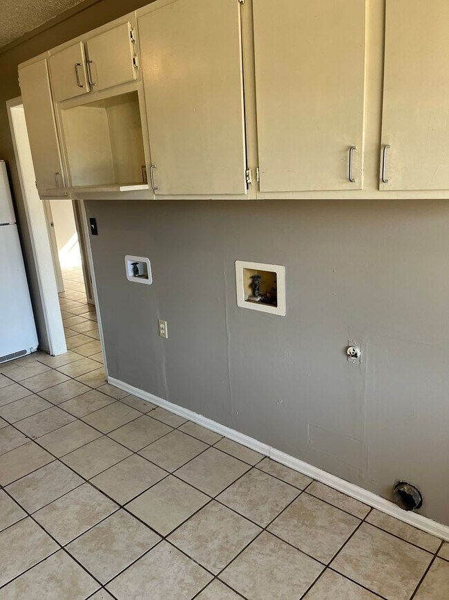 Building Photo - 6 Homestead Terrace