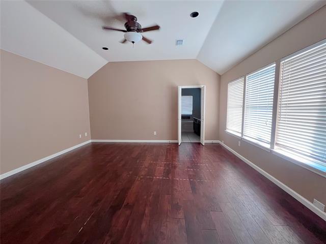 Building Photo - 5920 Rosebud Dr