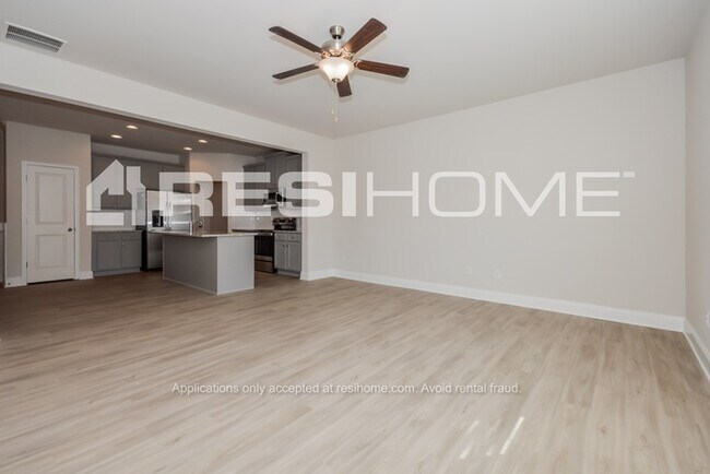 Building Photo - 3038 Faireno Pl