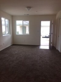 Building Photo - Lark Duplex