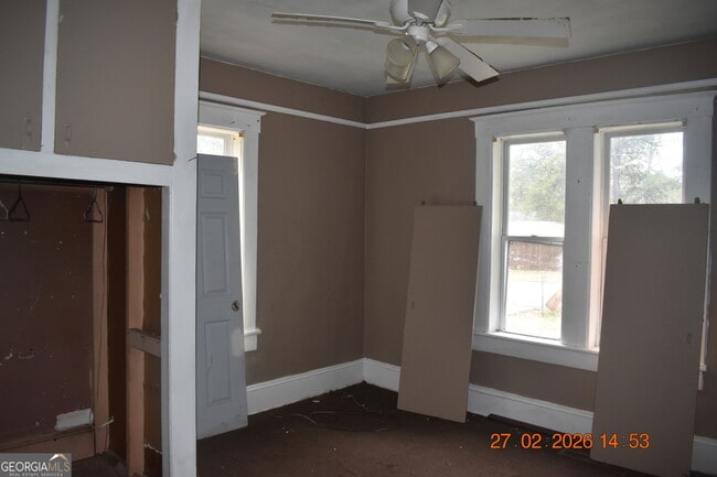 Building Photo - 4048 Kemper Ave