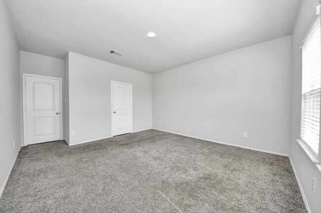 Building Photo - 21003 Seneca Willow Wy