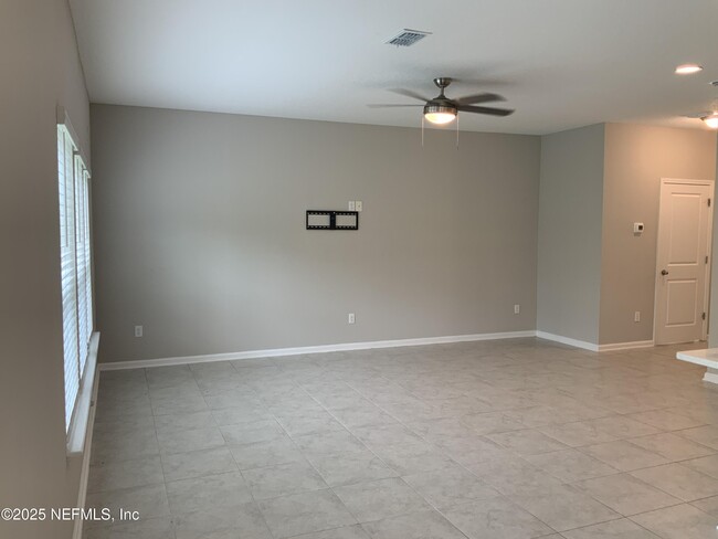 Building Photo - 230 Starnberg Ct