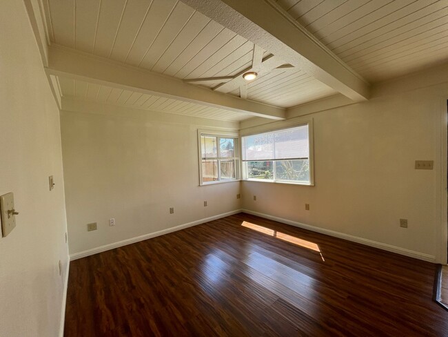 Building Photo - Beautiful and Spacious Pet-Friendly Home with 4 bedrooms, 2 bathrooms