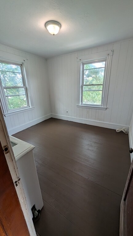 Building Photo - 1106 Saratoga St