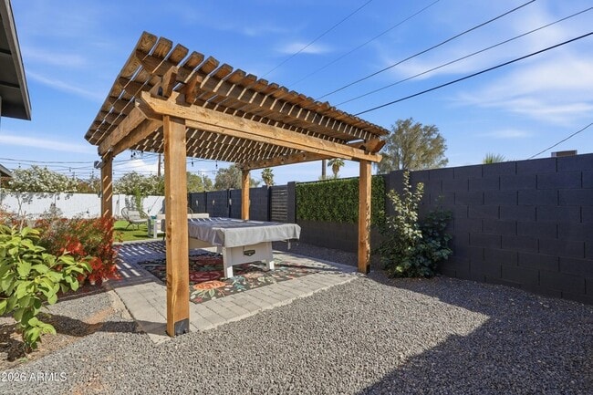 Building Photo - 2812 N 71st Pl