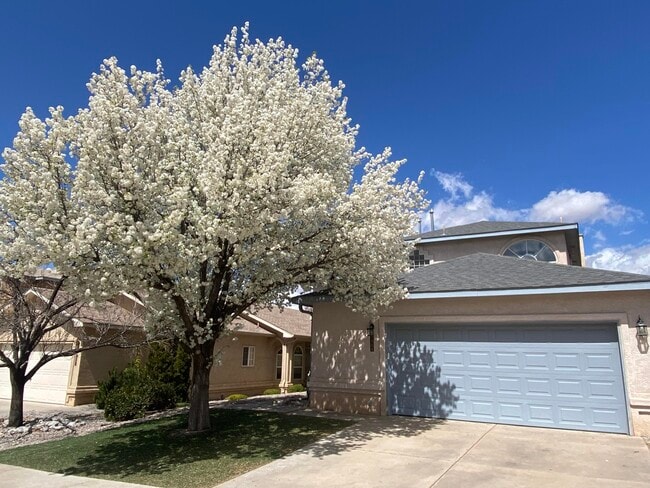 Building Photo - 7305 Peregrine Rd NE