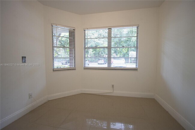 Building Photo - 12850 SW 4th Ct