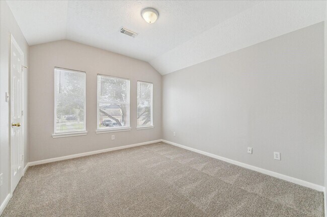 Building Photo - 15202 Lance Cir