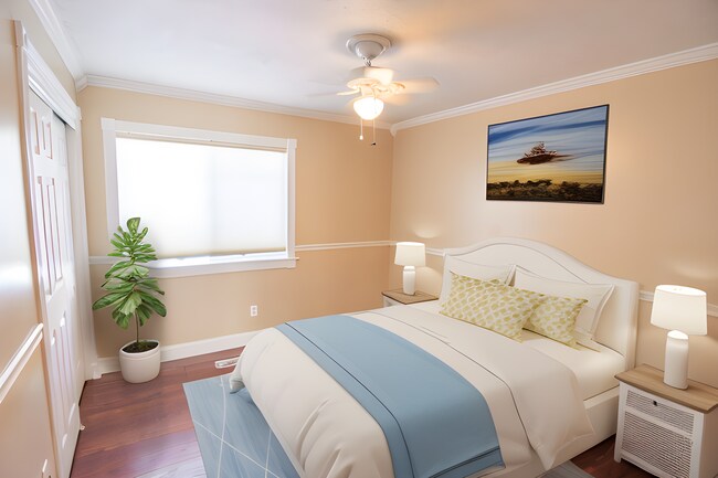 Building Photo - Gorgeous 3-Bed 2.5-Bath Home: w/ Tenant Oc...