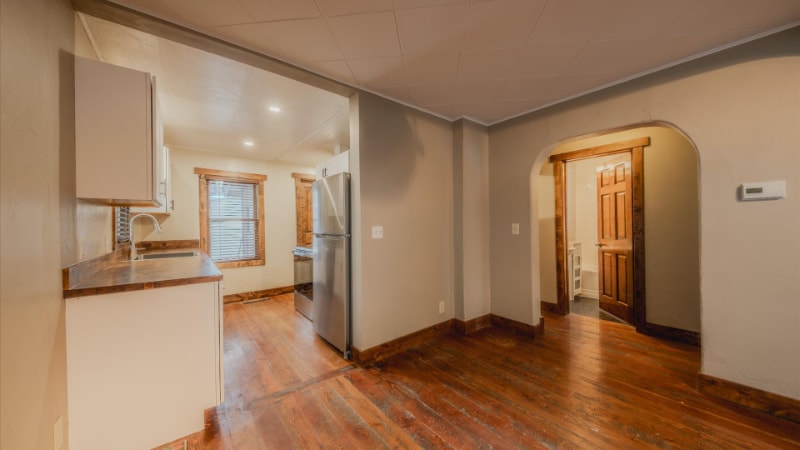 Building Photo - 916 2nd St