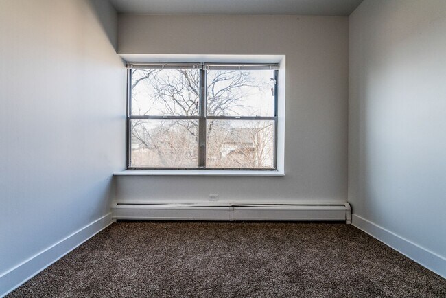 Building Photo - 136 E 155th St Harvey, IL 60426