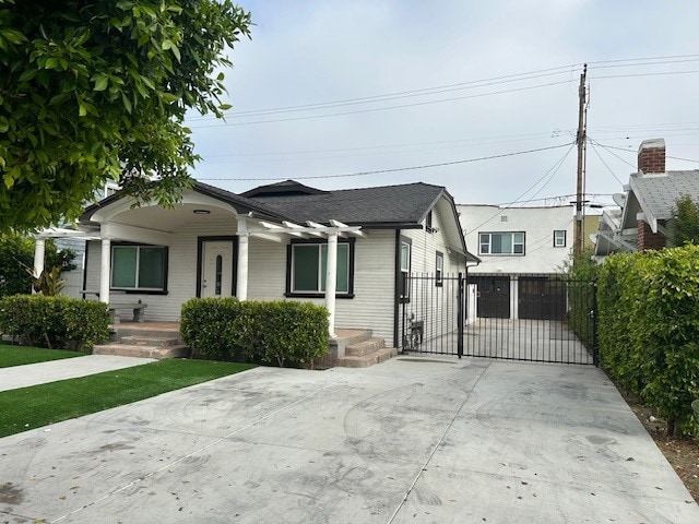 Building Photo - 2541 Walnut St