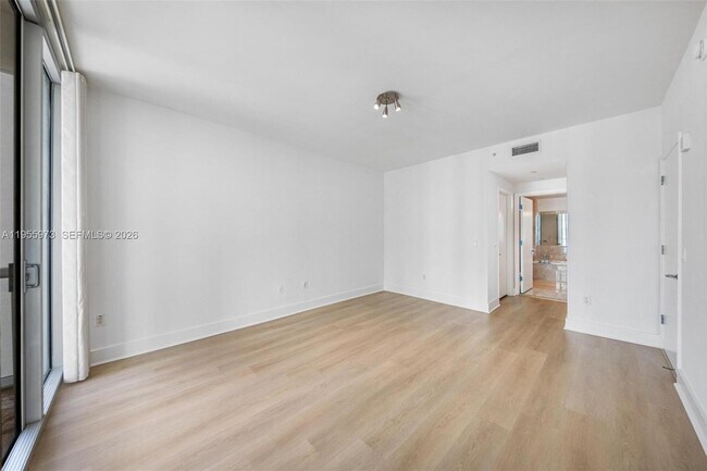 Building Photo - 3131 NE 188th St