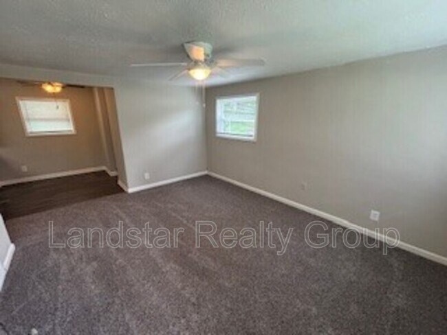 Building Photo - 4714 Seville Dr