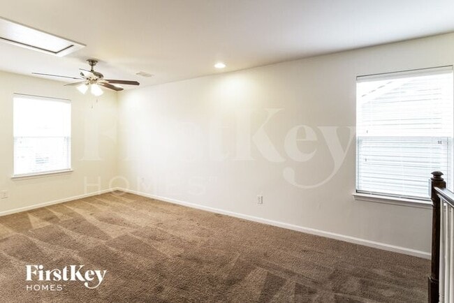 Building Photo - 153 Basket Grass Ln