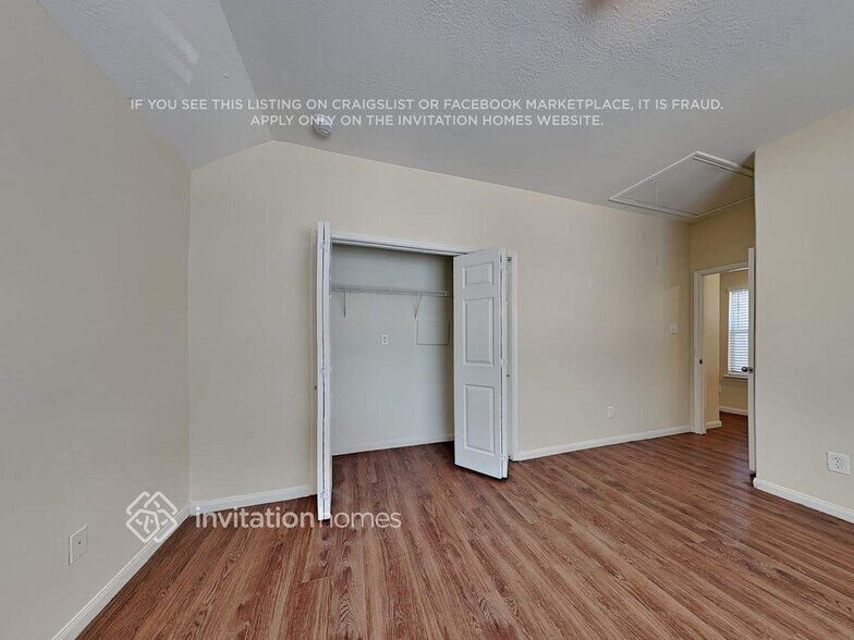 Building Photo - 6425 Mountain Pines Ln