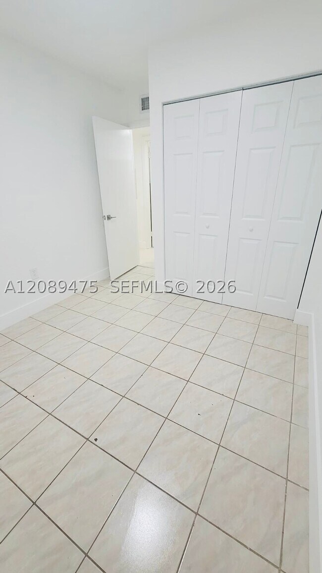 Building Photo - 19225 NW 50th Ct