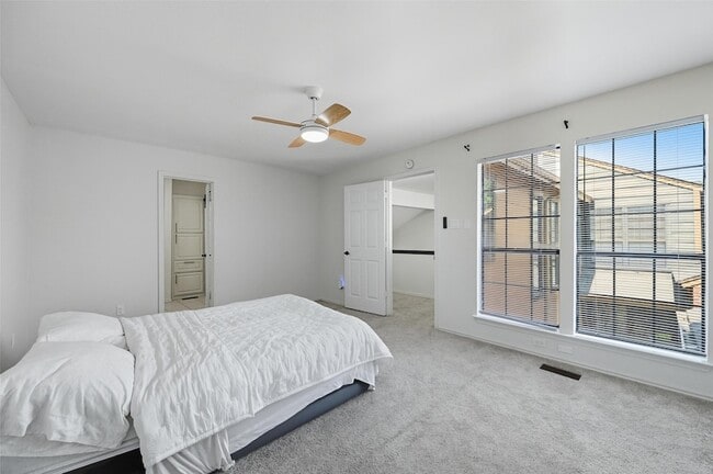 Building Photo - 1603 Brentwood Dr