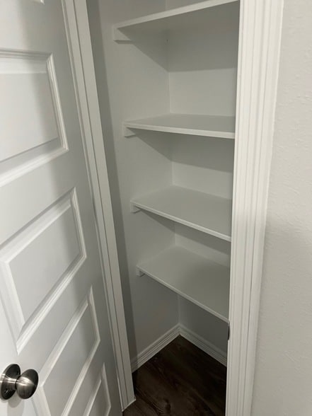 Building Photo - 26010 Emory Holw Dr