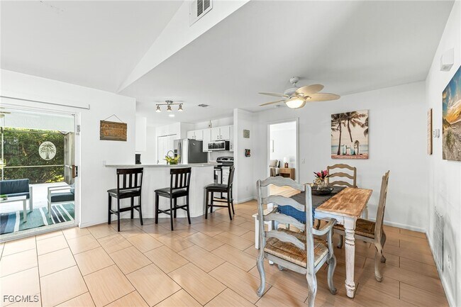 Building Photo - 8468 Grove Rd