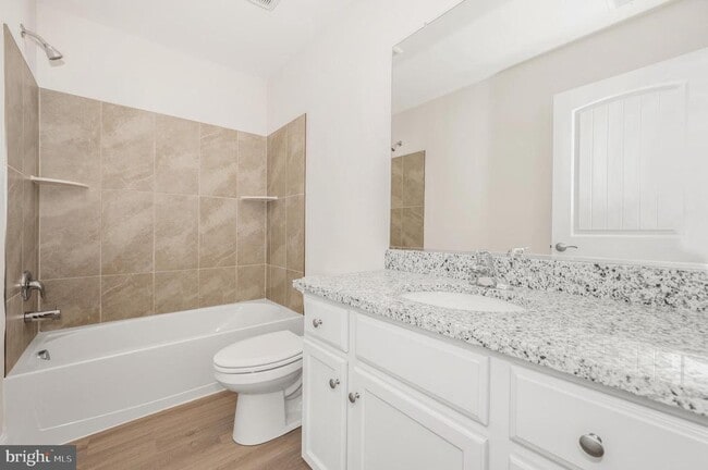 Building Photo - 9962 Roulette Dr