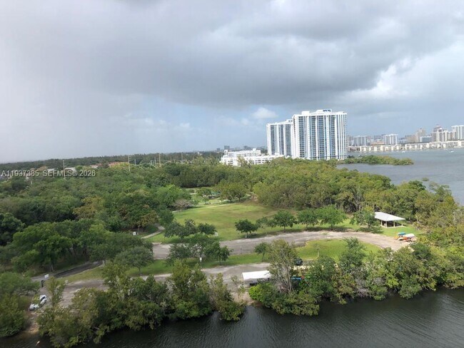 Building Photo - 16385 Biscayne Blvd