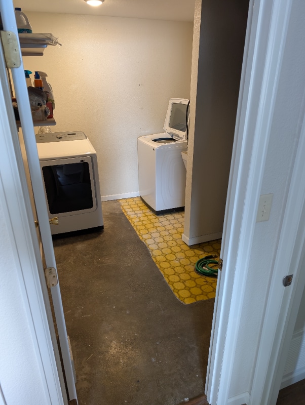 Building Photo - 1308 Ellen Pl