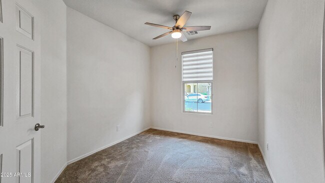 Building Photo - 17951 W Deer Creek Rd